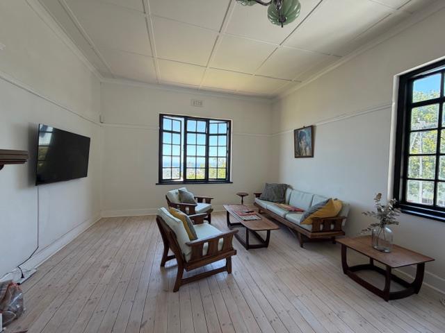 To Let 1 Bedroom Property for Rent in Sea Point Western Cape